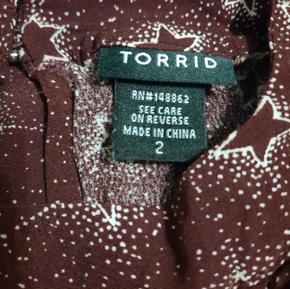 Torrid Burgundy Blouse Size 2 18/20 - Picture 4 of 7